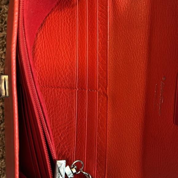 Gorgeous Red Salvatore Ferragamo Wallet - Picture 4 of 11